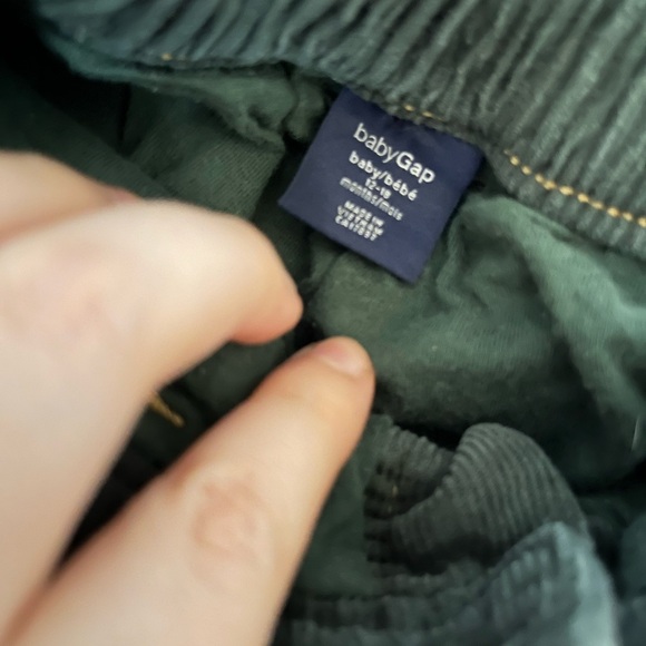 Gap 12-18 months corduroy jeans - Picture 3 of 4